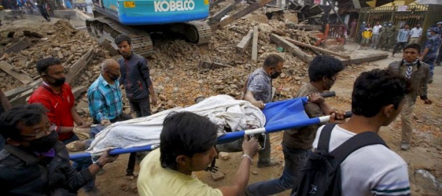 Mateo 24 Hoy: Terremoto de 7,9 grados deja a mas de 3.000 muertos en Nepal