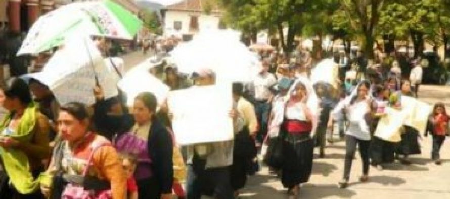 Expulsan familias evangélicas mexicanas de su comunidad porque no son católicos