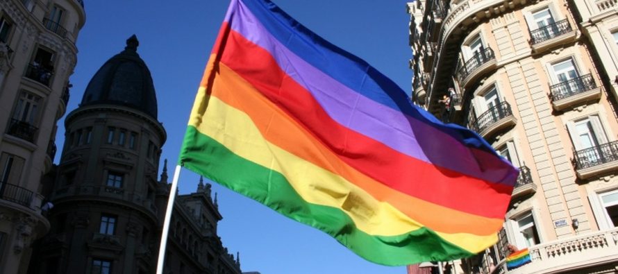 Ley obliga a introducir ideologia LGTB en iglesias de Massachusetts
