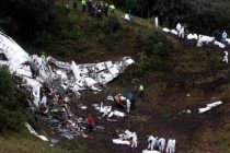 71 muertos tras estrellarse un avión en el que viajaba equipo brasileño de fútbol