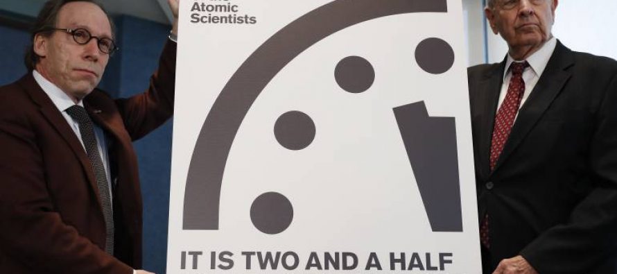 Reloj del Fin del Mundo está a dos minutos y medio de la catástrofe