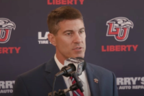 Liberty University nombra a Jamey Chadwell como nuevo entrenador en jefe de fútbol