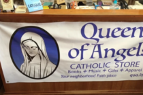 Librería católica demanda a la ciudad para obligar a las empresas a usar los pronombres preferidos de los clientes